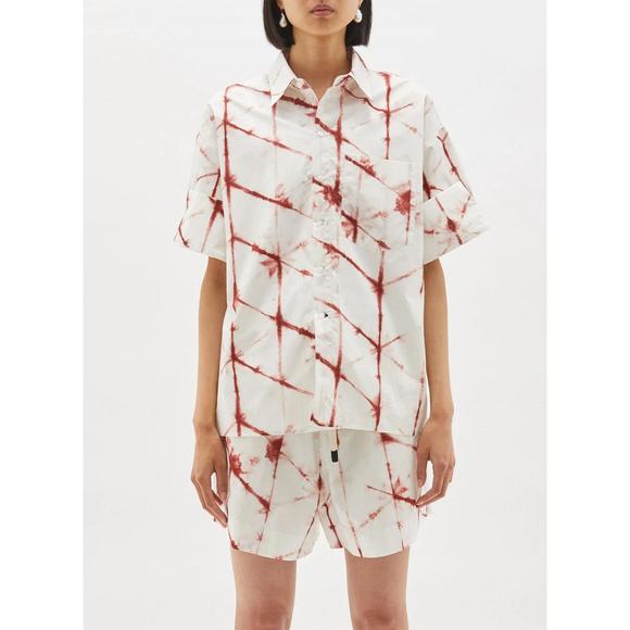 NEW BASSIKE printed boxy short sleeve shirt in redwood-print